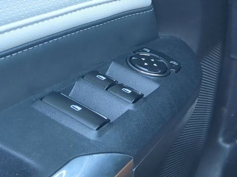 Used 2024 Ford Mustang Premium image 22