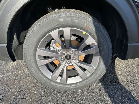 New 2026 Ford Explorer Active w/ Active Comfort Package image 13