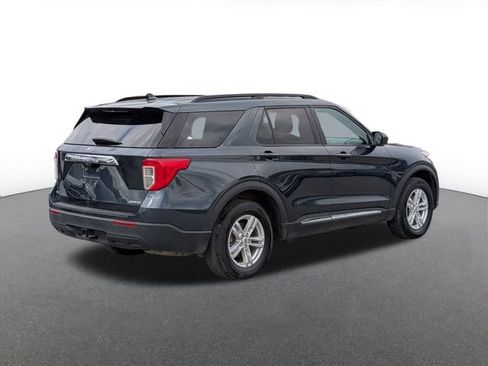 Certified 2023 Ford Explorer XLT w/ Class IV Trailer Tow Package AWD/4WD image 3