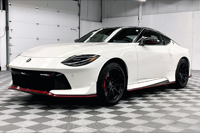 New 2027 Nissan Z NISMO w/ Essentials Package (NISMO) RWD image 2