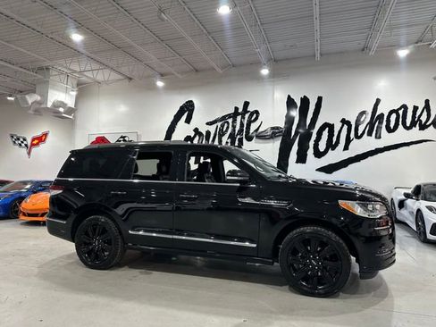 Used 2022 Lincoln Navigator Reserve image 32