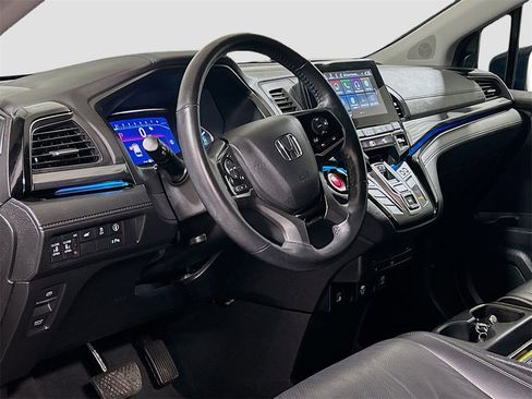 Used 2023 Honda Odyssey Elite image 7