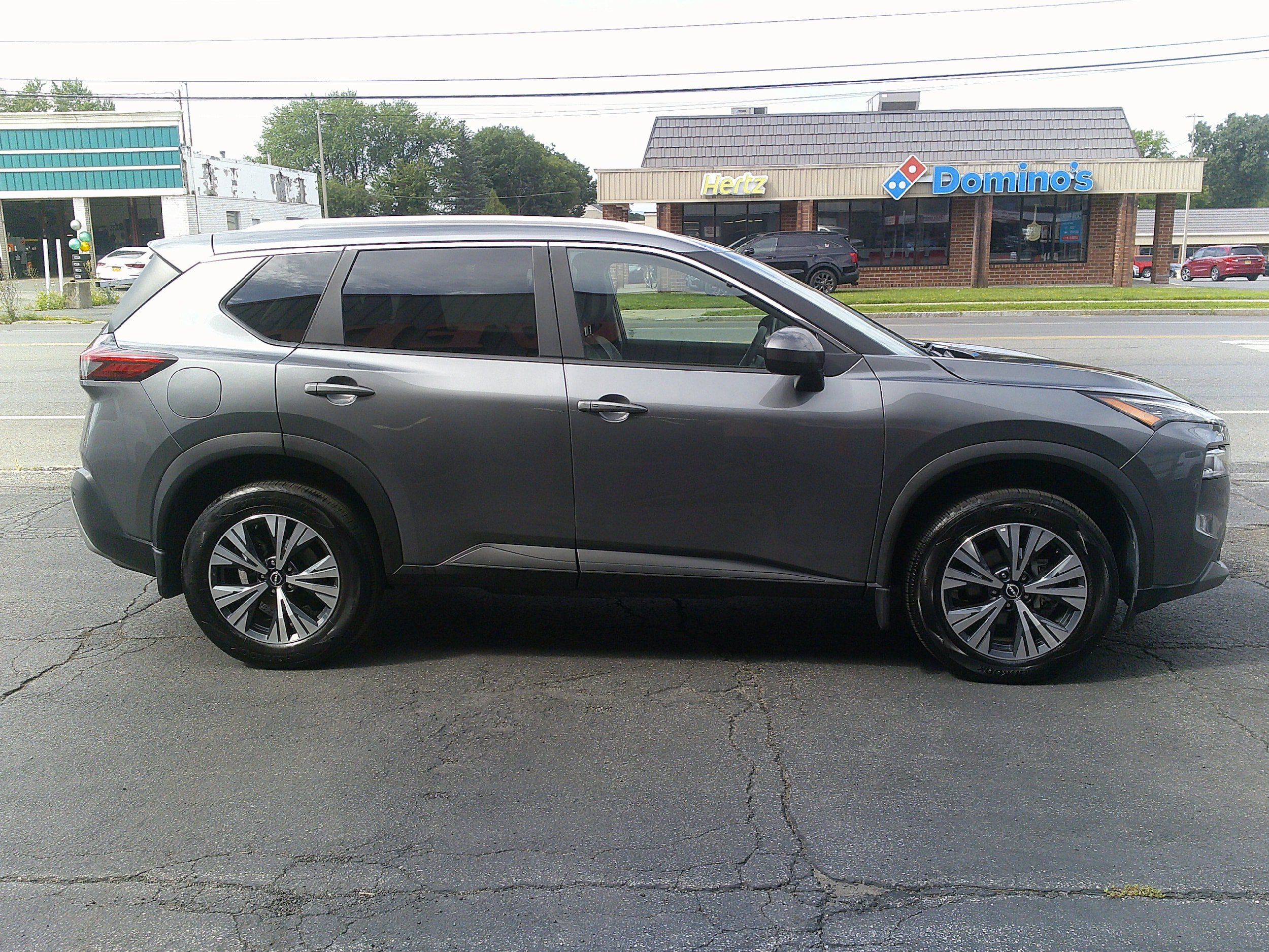 Used 2023 Nissan Rogue SV w/ SV Premium B Package AWD/4WD image 6