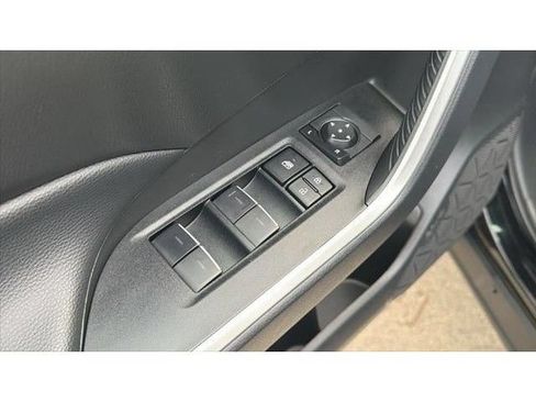 Certified 2025 Toyota RAV4 XLE AWD/4WD image 15