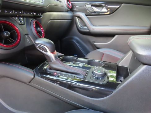 Used 2022 Chevrolet Blazer RS w/ Enhanced Convenience Package image 22