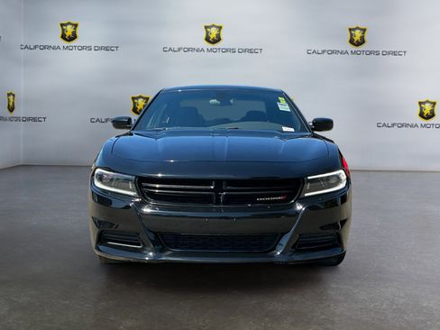 Used 2023 Dodge Charger SXT image 2