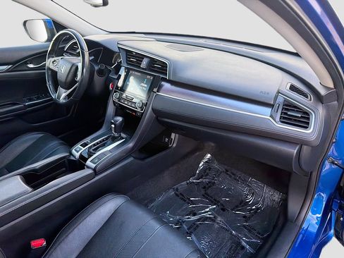 Used 2016 Honda Civic Touring image 30