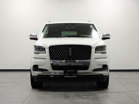 Used 2022 Lincoln Navigator L Black Label image 9