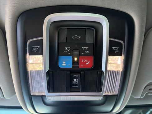 Used 2024 RAM 2500 Laramie w/ Safety Group AWD/4WD image 17