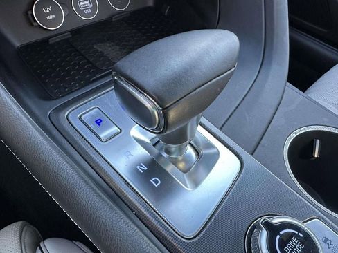 Used 2025 Genesis G70 3.3T Advanced image 29