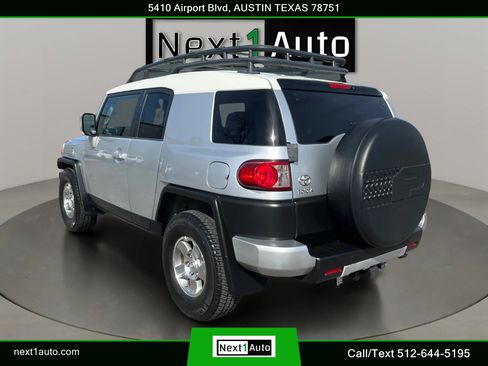 Used 2008 Toyota FJ Cruiser 2WD image 13
