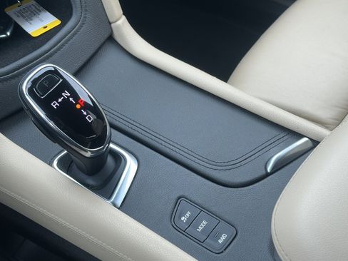 Used 2018 Cadillac XT5 Luxury w/ Driver Awareness Package image 33