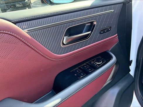 New 2026 INFINITI QX80 Autograph image 26