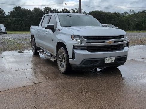 Used 2021 Chevrolet Silverado 1500 LT w/ Texas Edition Plus AWD/4WD image 2