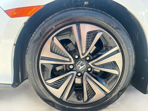 Used 2018 Honda Civic EX image 30