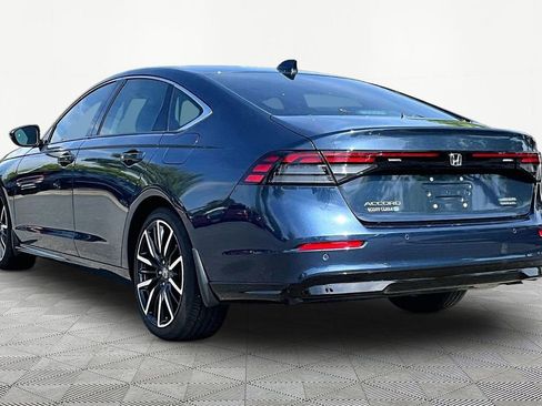 Used 2024 Honda Accord Touring image 4