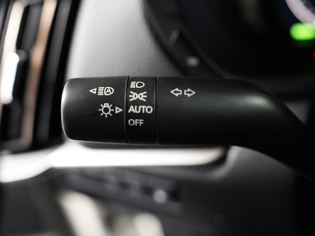 Used 2025 MAZDA CX-90 Plug-In Hybrid w/ Preferred AWD/4WD image 24