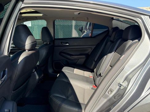 Used 2020 Nissan Altima 2.0 SR FWD image 38