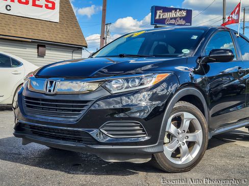 Used 2019 Honda HR-V LX image 2