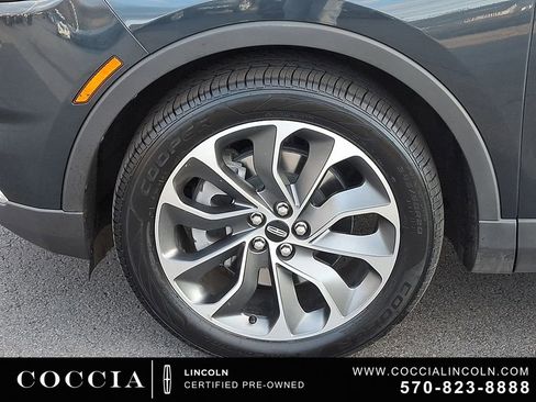 Certified 2022 Lincoln Nautilus Reserve AWD/4WD image 8