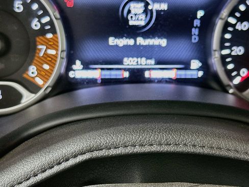 Used 2023 Jeep Renegade Latitude AWD/4WD image 12