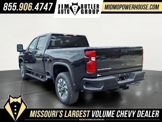 New 2026 Chevrolet Silverado 2500 Custom w/ Custom Value Package AWD/4WD image 18