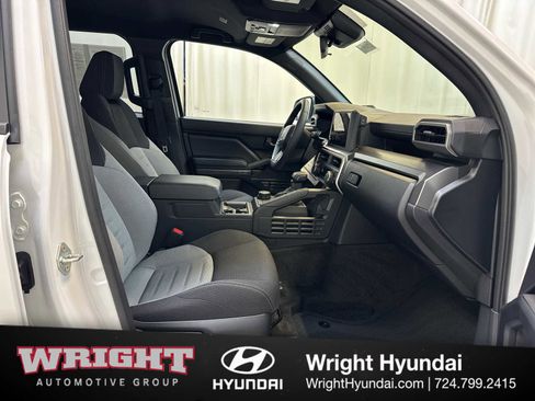 Used 2025 Toyota 4Runner TRD Off-Road image 18