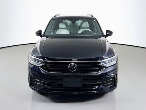 Certified 2022 Volkswagen Tiguan SE R-Line image 6
