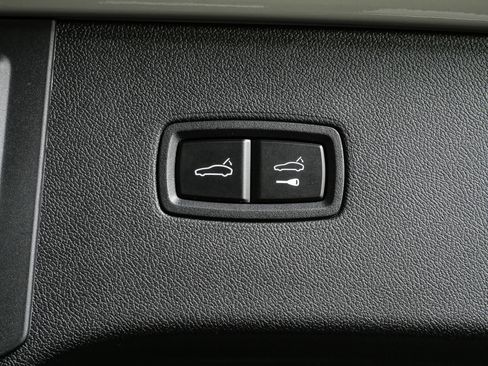 New 2026 Porsche Cayenne AWD/4WD image 33