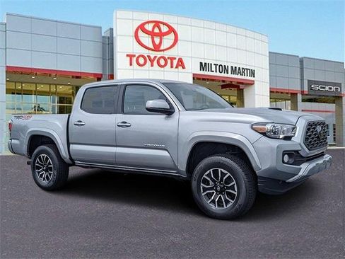 Certified 2023 Toyota Tacoma TRD Sport w/ Advanced Technology Package AWD/4WD image 30
