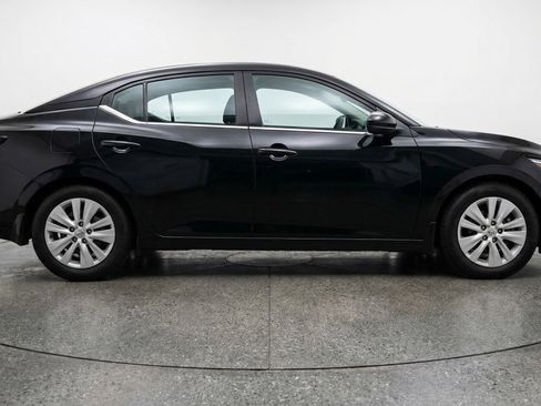 Used 2025 Nissan Sentra S FWD image 11