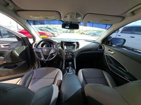 Used 2017 Hyundai Santa Fe Sport FWD image 25