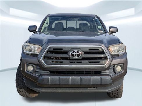Used 2016 Toyota Tacoma SR5 image 7
