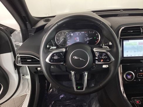 Used 2020 Jaguar XE R-Dynamic S image 21