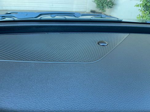 Used 2025 Kia Sportage LX image 17