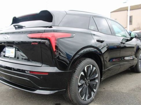 New 2025 Chevrolet Blazer EV RS image 13