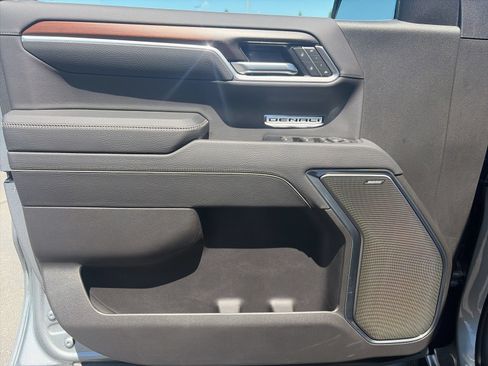 New 2026 GMC Sierra 1500 Denali AWD/4WD image 9