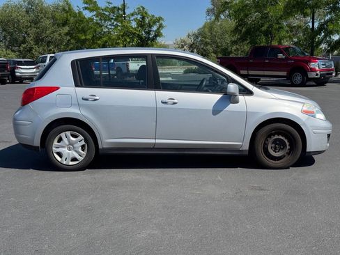 Used 2011 Nissan Versa 1.8 S FWD image 8