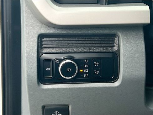 Used 2024 Ford F250 XLT w/ FX4 Off-Road Package image 10