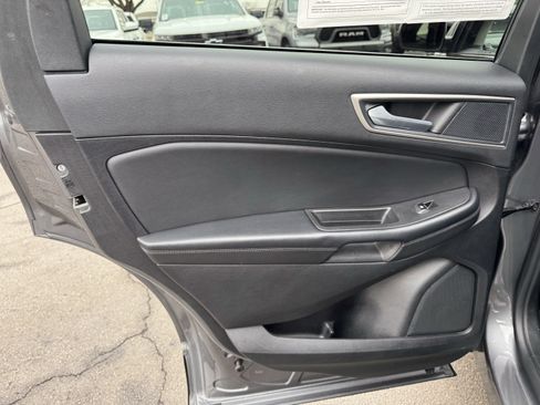 Used 2024 Ford Edge SEL image 31