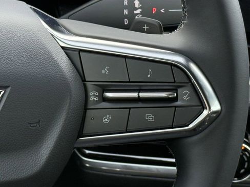 New 2026 Chevrolet Equinox LT w/ Safety and Technology Package FWD image 14