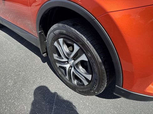 Used 2016 Toyota RAV4 LE AWD/4WD image 16