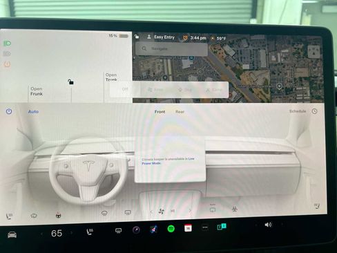 Used 2022 Tesla Model Y Performance image 16