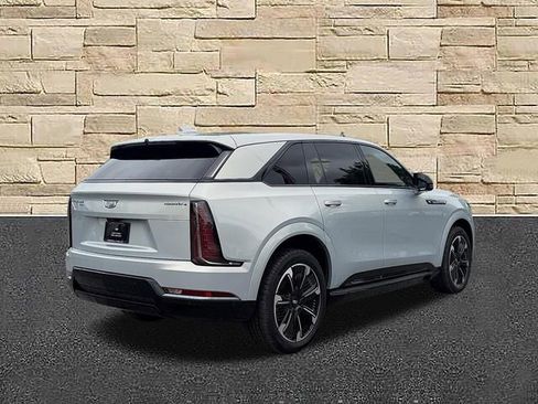 Certified 2025 Cadillac Escalade IQ Sport 2 AWD/4WD image 4