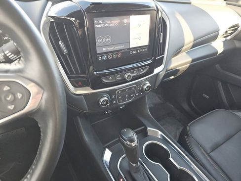 Used 2020 Chevrolet Traverse RS image 31