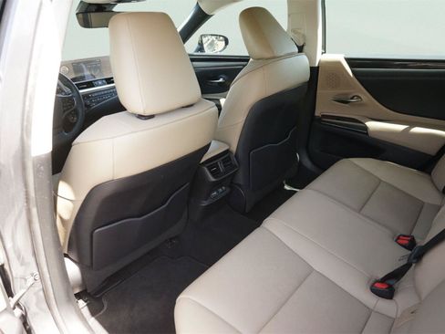 Used 2019 Lexus ES 350 FWD image 12