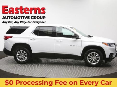 Used 2021 Chevrolet Traverse LS AWD/4WD image 45