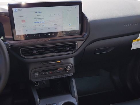 New 2025 Ford Bronco Sport Outer Banks w/ Sasquatch Outer Banks Package image 16