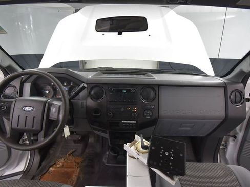 Used 2015 Ford F350 XL image 22