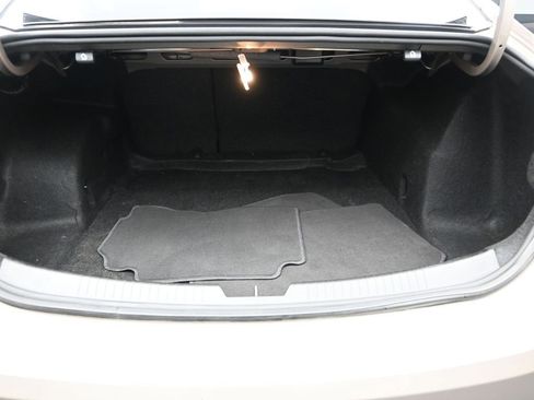 Used 2022 Chevrolet Malibu LS FWD image 19